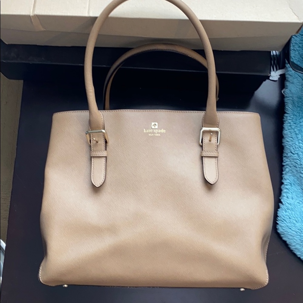 Kate Spade Cove Street Airel in Dune